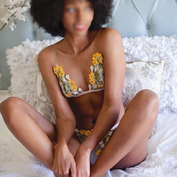 To many, I seem young and innocent but to the experienced there is an intrinsic air of earth shattering sex wafting off me that hints at what’s to come. The man who sees me wants to be excited visually and sexually. He wants to feel adored and important. He knows that I am an engaging and exciting person to be with and that he will never be bored in my presence.