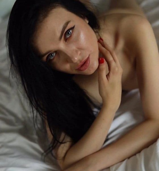 Honey, right now I'm waiting for your call or message. Hurry up!