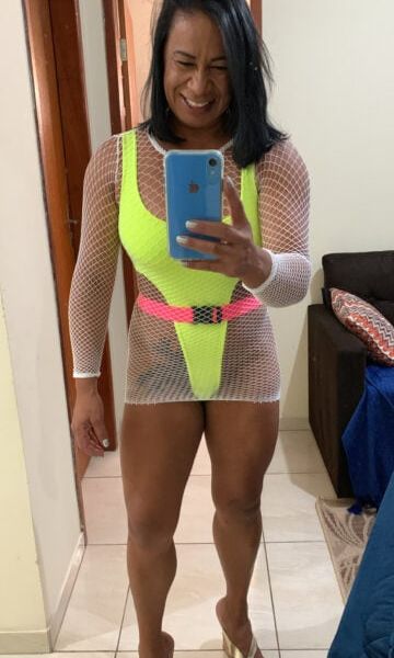 Olá, meus amores. Sou amante da musculação, mulher madura, experiente, criadora de conteúdo 18+, completinha. Vem gozar gostoso comigo!Horário de atendimento: Segunda a sábado, das 13:00 às 23:00 horasCachê: R$ 300,00 – 1 hora.