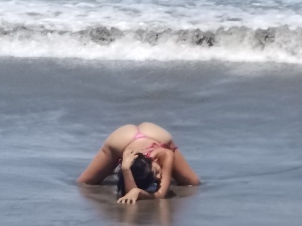 Hola soy una  chica  dispuesta  a cumplir  todos  tus  fantasias y deseo servicios  sin apuros  solo para  hacerte  sentir  un  rato  diferente  y agradable 