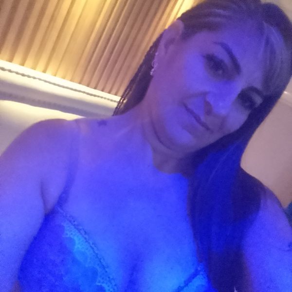 Madurita ardiente!.😘 T espero en mí depto!. Súper cariñosa!😘
